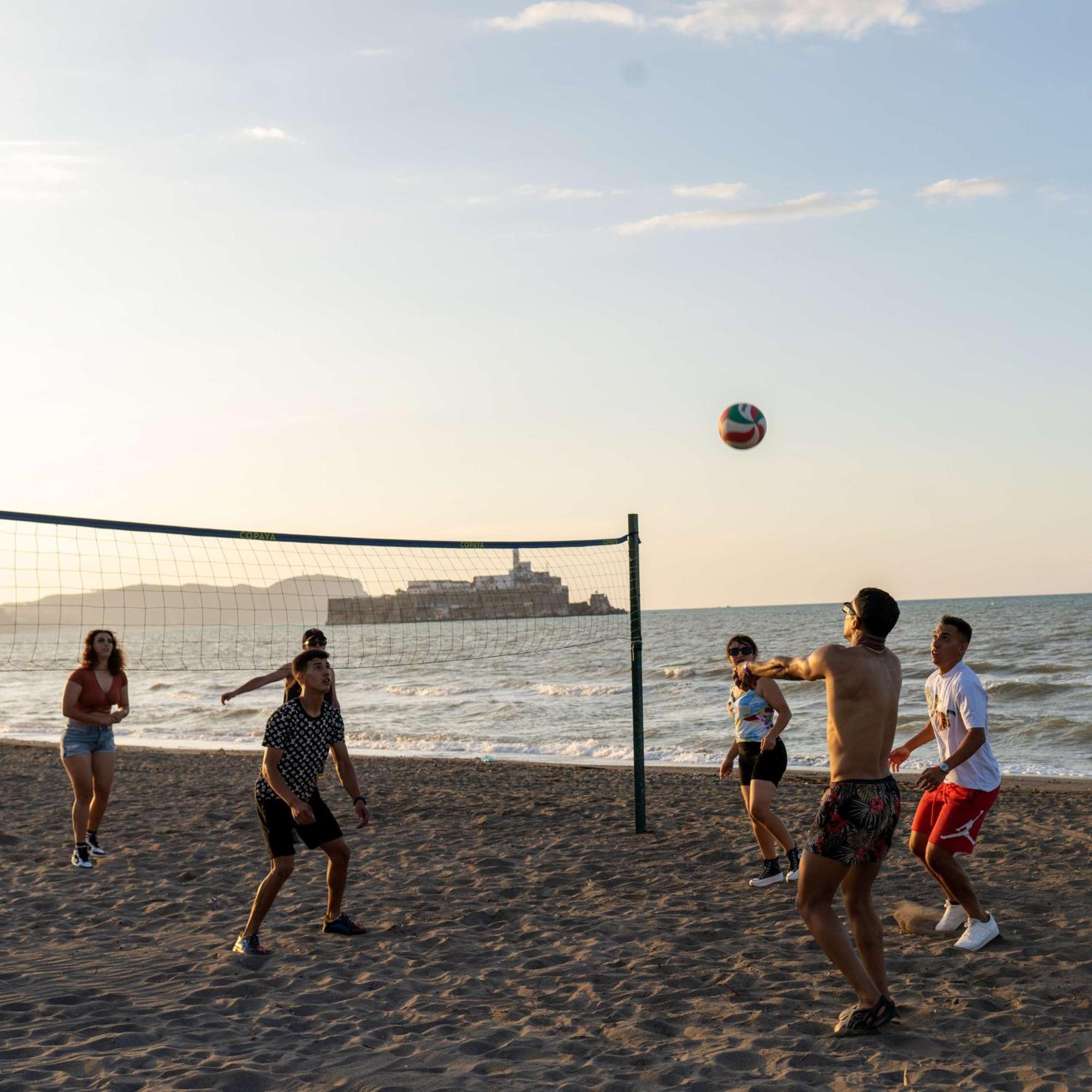 Radisson Blu Resort Αλ Χοσέιμα Εξωτερικό φωτογραφία Beach football in Dubrovnik